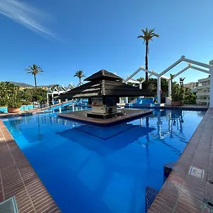 apartamento-de-lujo-primera-linea-de-benalmadena.1costadelsol.com/